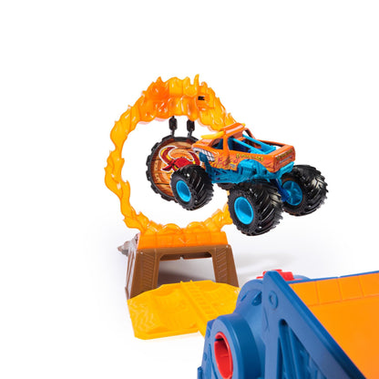 El Toro Loco Long Jump Playset
